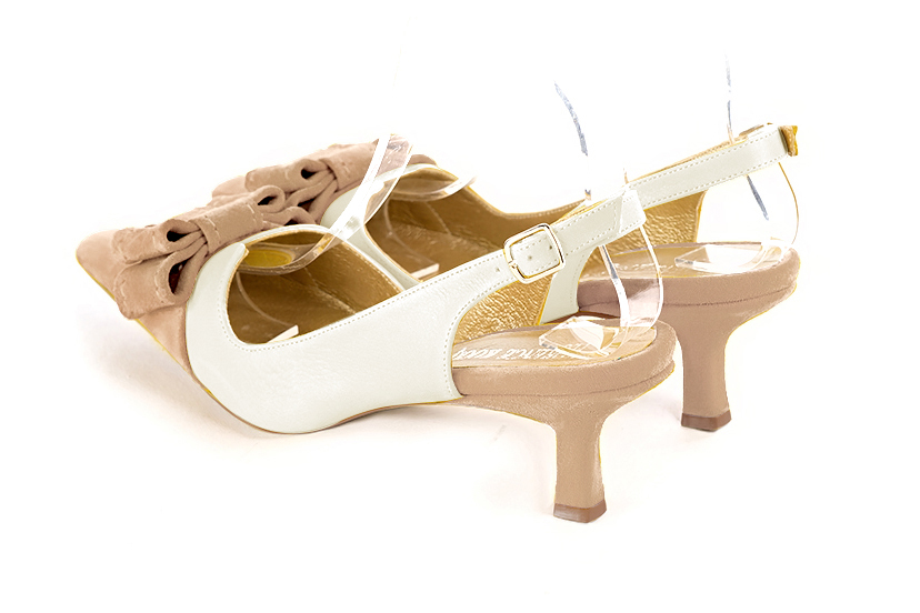 Tan beige and off white women's open back shoes, with a knot. Tapered toe. Medium spool heels. Rear view - Florence KOOIJMAN